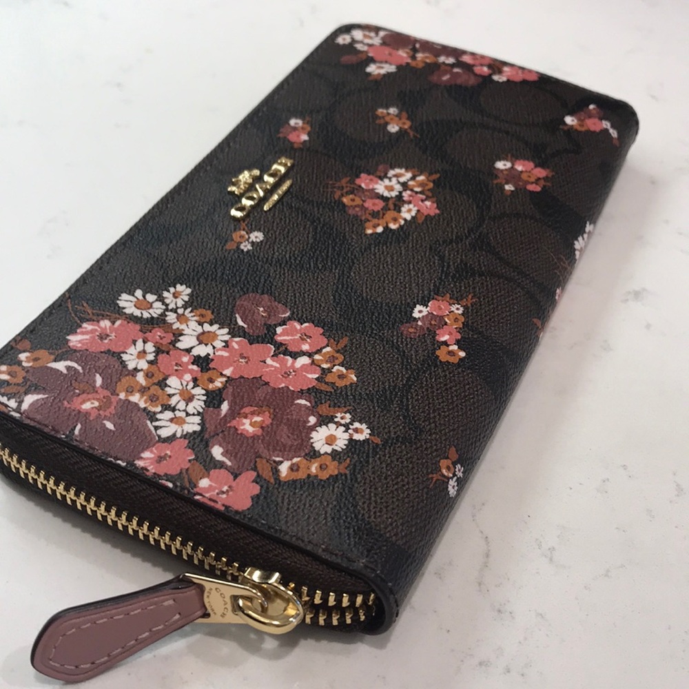 COACH Accordion Zip Wallet With Blossom Print